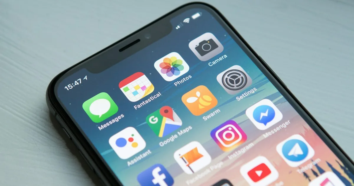 7 Erros Fatais no Design de Sites para Celular que Destroem Conversões